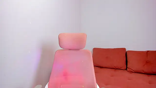 Emiss Jones online show from March 21, 2026, 11:52 pm