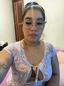 Aliciawhitee online show from November 7, 2025, 1:05 am