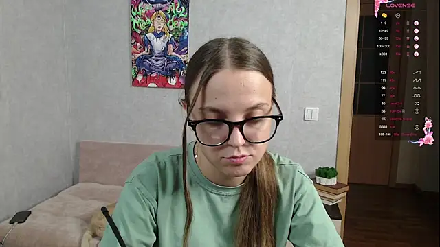 Violetwin online show from September 24, 2025, 6:11 pm