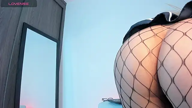 Noami Rose online show from February 2, 2026, 10:52 pm