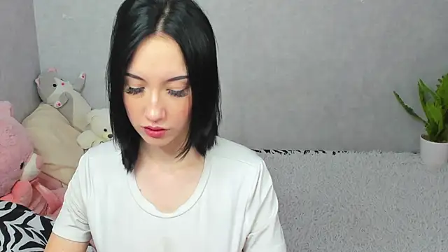 EileenMoores online show from February 5, 2026, 7:57 am