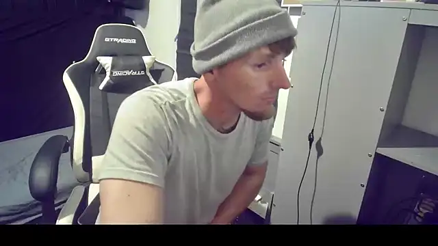 Snapshot of Robbin_Bnks chatting on October 15, 2025, 5:29 am Robbin Bnks online show from October 15, 2025, 5:29 am