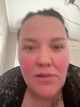 SunnyLeila2101 online show from April 1, 2026, 12:06 pm