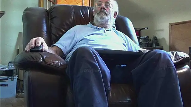 janzer13 online show from January 15, 2026, 2:10 pm