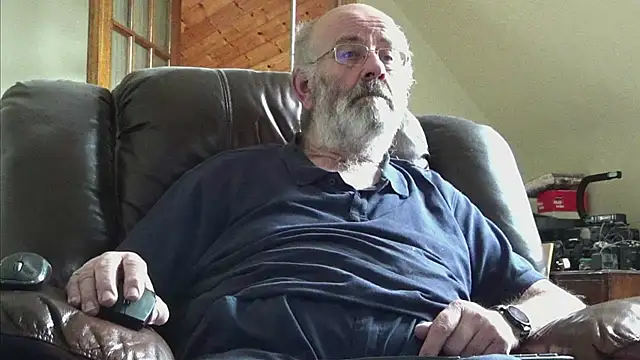 janzer13 online show from February 19, 2026, 1:51 pm