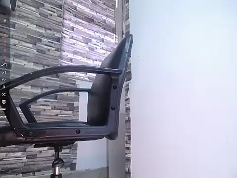 chrissyhotx online show from November 10, 2025, 7:35 pm