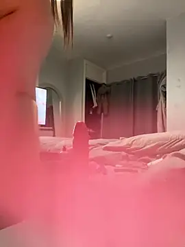 sexyBrunettex1 online show from February 1, 2026, 10:08 pm