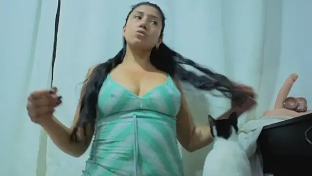 MihaCarther online show from April 14, 2026, 1:11 am