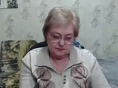 Renata62011 online show from December 5, 2025, 6:04 pm