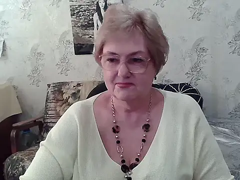 Snapshot of Renata62011 chatting on April 5, 2026, 11:51 am Renata62011 online show from April 5, 2026, 11:51 am
