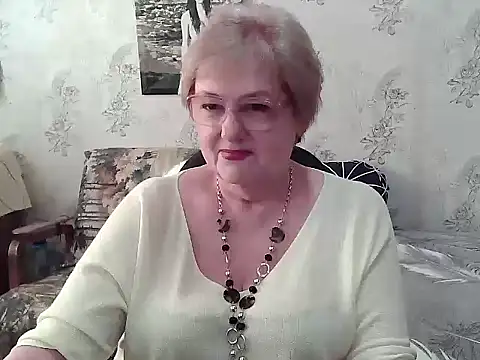 Snapshot of Renata62011 chatting on April 7, 2026, 12:05 pm Renata62011 online show from April 7, 2026, 12:05 pm