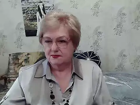 Snapshot of Renata62011 chatting on April 8, 2026, 11:32 am Renata62011 online show from April 8, 2026, 11:32 am