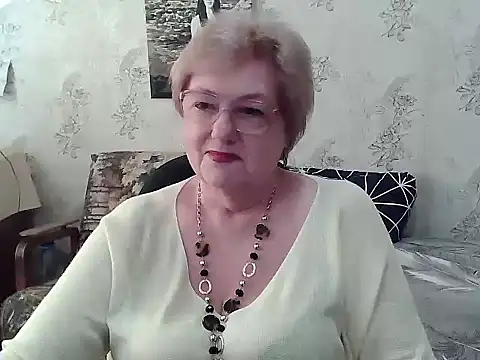 Snapshot of Renata62011 chatting on April 10, 2026, 11:37 am Renata62011 online show from April 10, 2026, 11:37 am
