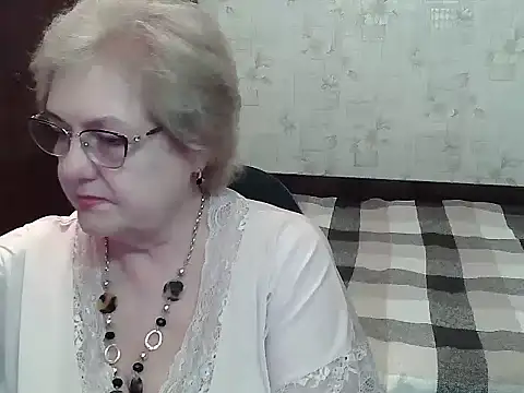 Renata62011 online show from June 30, 2026, 5:36 pm