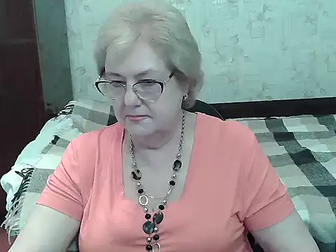 Renata62011 online show from July 6, 2026, 12:24 pm
