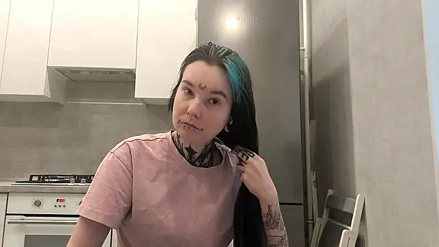 HighelikeGirl online show from January 18, 2026, 7:12 am