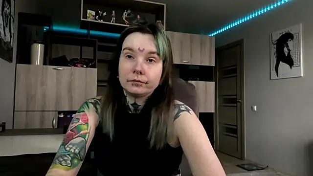 Snapshot of HighelikeGirl chatting on April 10, 2026, 12:21 pm HighelikeGirl online show from April 10, 2026, 12:21 pm