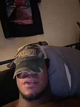 KeYBuMp323 online show from April 3, 2026, 5:27 am