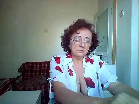 Snapshot of Julia54391 chatting on September 23, 2025, 9:12 am Julia54391 online show from September 23, 2025, 9:12 am