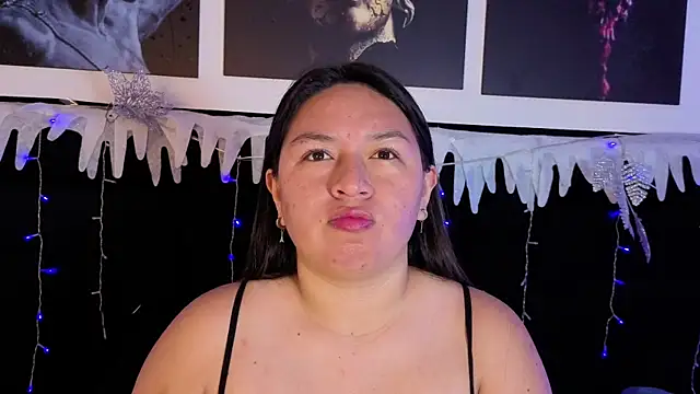 BellaRoux1 online show from December 20, 2025, 12:01 pm