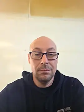 frenchy stud online show from February 19, 2026, 10:22 am