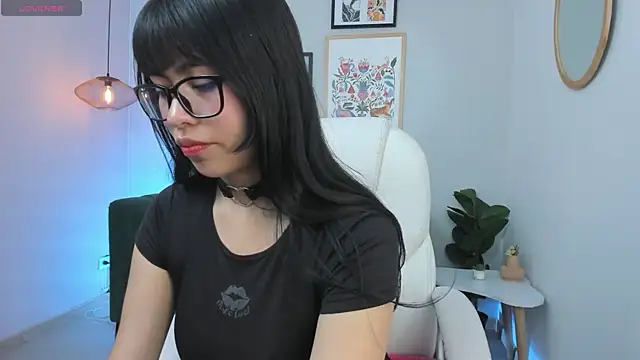 kur purp online show from September 13, 2025, 8:52 pm