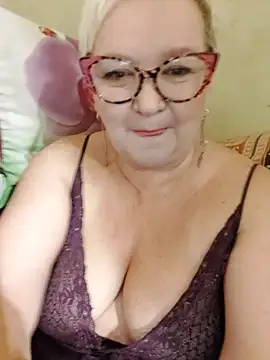 ForgeMeNot51 online show from November 1, 2025, 6:04 am