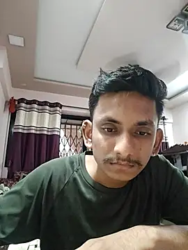 Snapshot of yung_cplz chatting on October 16, 2025, 11:33 am yung cplz online show from October 16, 2025, 11:33 am