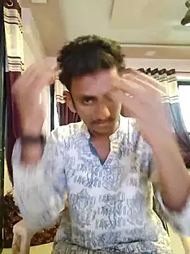 Snapshot of yung_cplz chatting on November 8, 2025, 8:36 am yung cplz online show from November 8, 2025, 8:36 am