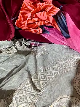 POOJACOUPLE online show from January 31, 2026, 11:36 pm