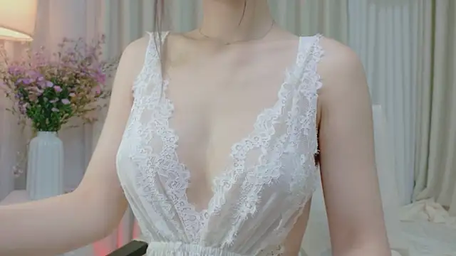 Snapshot of Vessi-babe chatting on June 5, 2026, 3:07 pm Vessi-babe online show from June 5, 2026, 3:07 pm