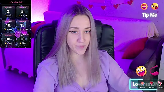 Snapshot of Free_Harmony chatting on October 12, 2025, 7:02 pm Free Harmony online show from October 12, 2025, 7:02 pm