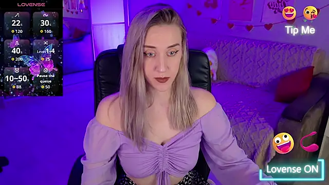 Snapshot of Free_Harmony chatting on October 24, 2025, 7:32 pm Free Harmony online show from October 24, 2025, 7:32 pm