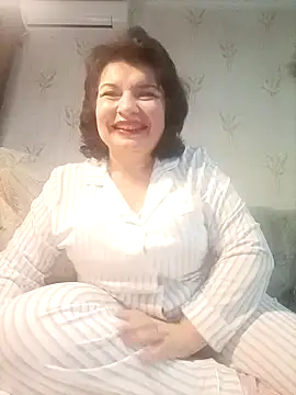 LedyNika online show from December 5, 2025, 7:10 pm