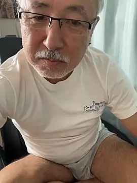 gholly2007 online show from October 19, 2025, 3:07 am