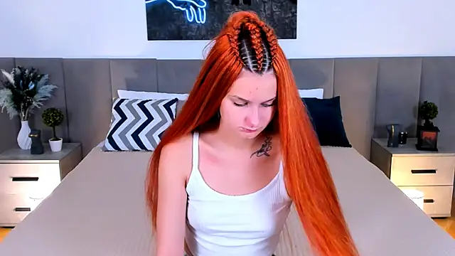 NightOpal online show from September 28, 2025, 4:23 pm