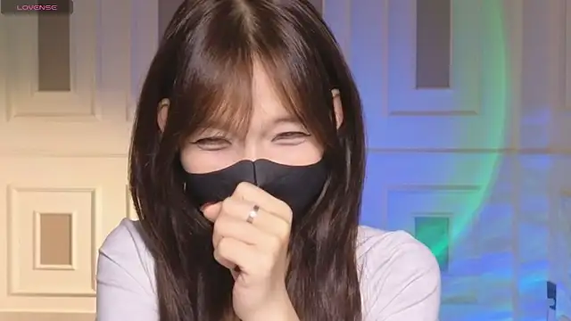      Panda      online show from February 7, 2026, 6:50 am