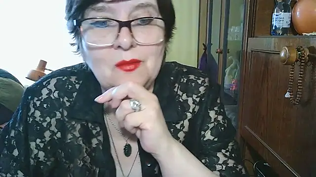 VeronicaGold511 online show from May 25, 2026, 7:03 am
