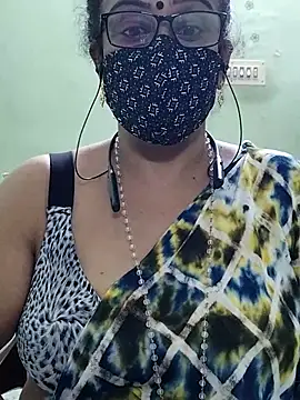 sweet-lotus online show from September 22, 2025, 4:03 am