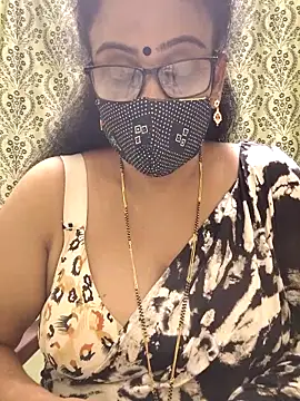 sweet-lotus online show from September 26, 2025, 5:06 pm