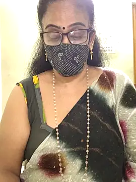 sweet-lotus online show from December 15, 2025, 4:06 am