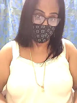 sweet-lotus online show from March 12, 2026, 5:08 pm