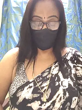 sweet-lotus online show from March 30, 2026, 6:09 pm