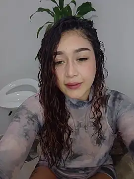 LilithAmber11 online show from November 14, 2025, 11:35 pm