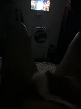 jucydick010887 online show from April 17, 2026, 9:07 pm