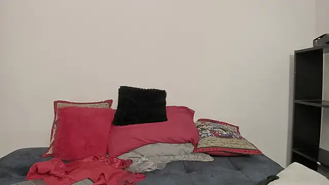 celeste111 online show from December 4, 2025, 10:35 am