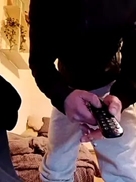 P E R V I T I N online show from April 7, 2026, 12:44 am