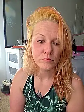 RhondaRump online show from April 3, 2026, 12:58 pm