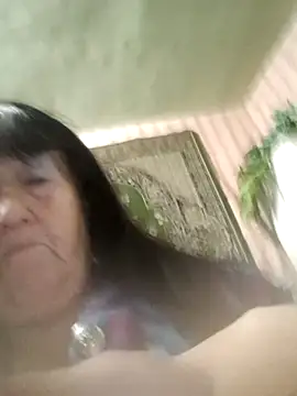 CrystalLime6411 online show from October 2, 2025, 5:31 pm