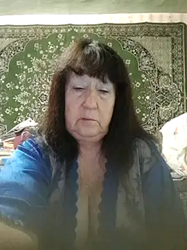 CrystalLime6411 online show from November 21, 2025, 10:19 pm